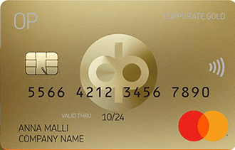 Kullanvärinen OP Corporate Gold -yritysluottokortti, jossa on siru, lähimaksutunnus ja Mastercard-logo.