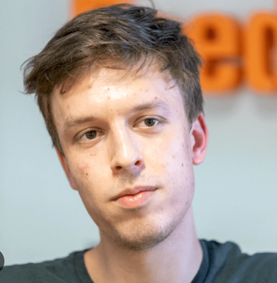Adrián Sáenz youtubers españoles de finanzas