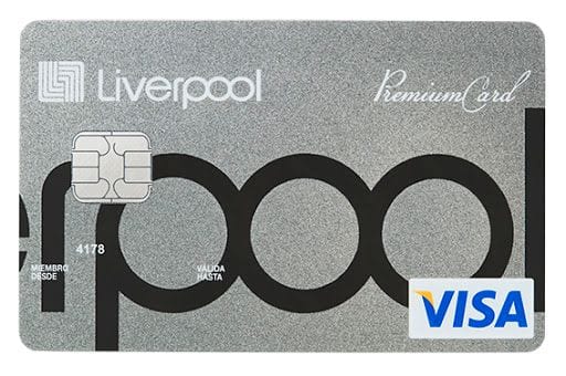 Tarjeta Liverpool Premium Card plateada con chip y logotipo de Visa en la esquina inferior derecha.