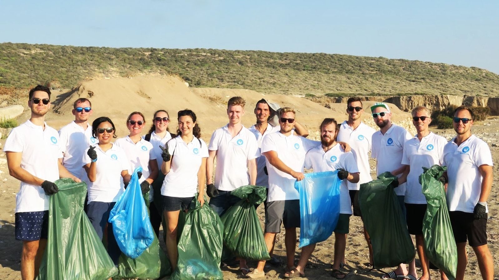 financer - aksi bersih pantai siprus 2019